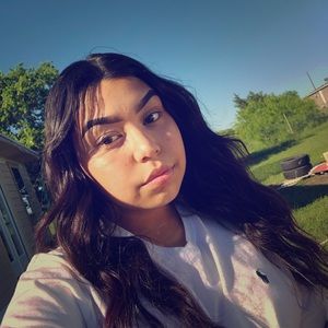 Meet your Posher, Jasmin